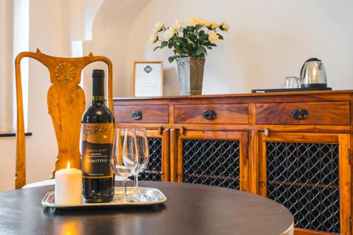 Quadruple Room with Bath image 7