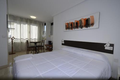 Pintor Rosales Segunda Linea de Playa by Sonneil Rentals - image 12