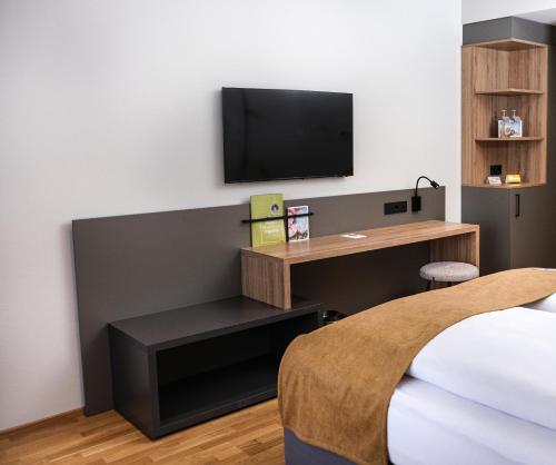 1 queen bed