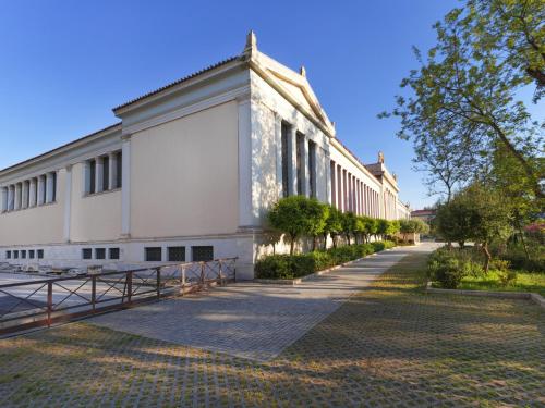 Modern Haven near Archaeological Museum - main image