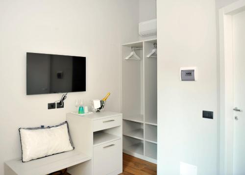Double Room image 3