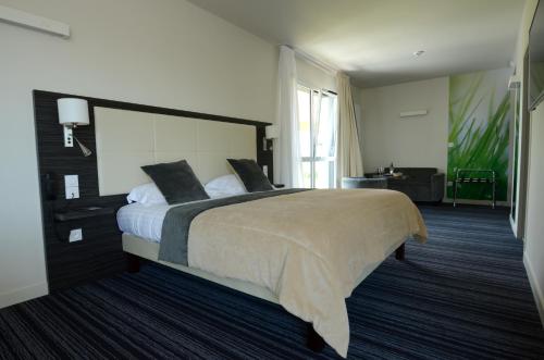 1 queen bed
