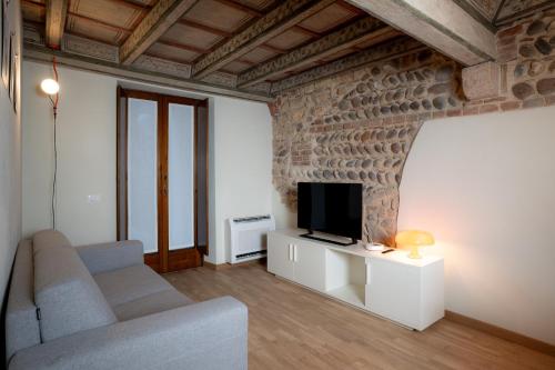 Verona Design - image 12
