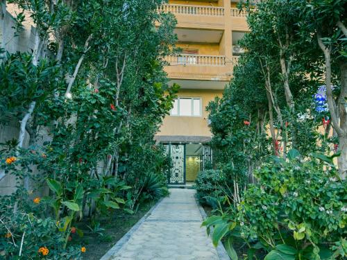 Royal Crown Hotel Giza Pyramids View - image 5