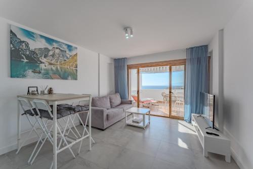 Ocean view apartments in Park Royal I 4