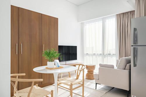 Silkhaus Vacation Homes Luxury Studio in Residential Neighborhood in Dubai Silicon Oasis