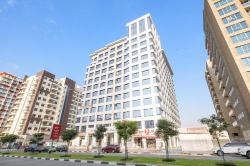 Exterior view, Silkhaus Vacation Homes Luxury Studio in Residential Neighborhood in Dubai Silicon Oasis