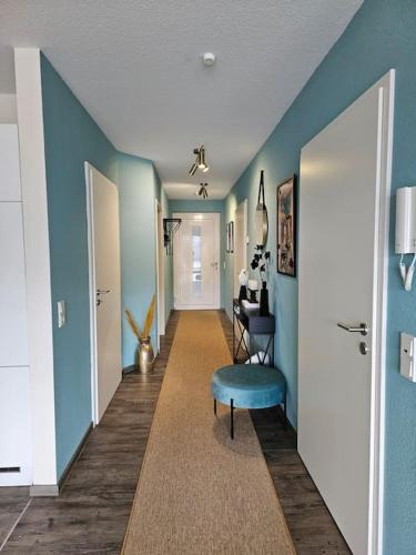 Elegant Apartment with Direct River View, Balcony and Parking in Bernkastel-Kues in 貝恩卡斯特爾-庫斯