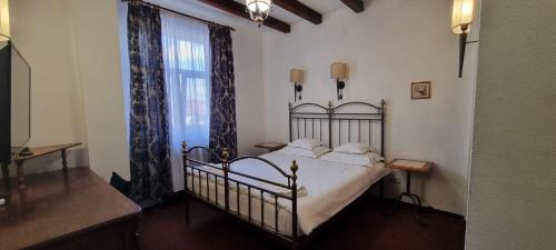 1 twin bed