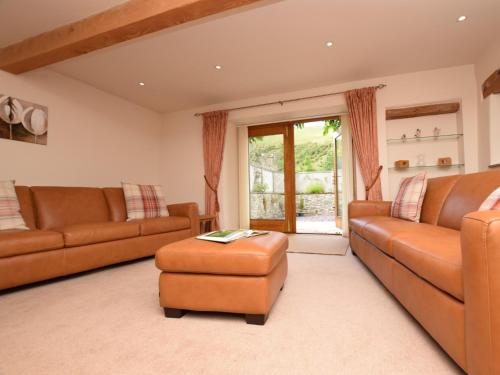 3 bed in Cressbrook 57037