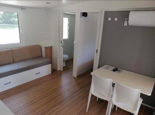SUNNY Mobile Homes Bijela Uvala - image 6