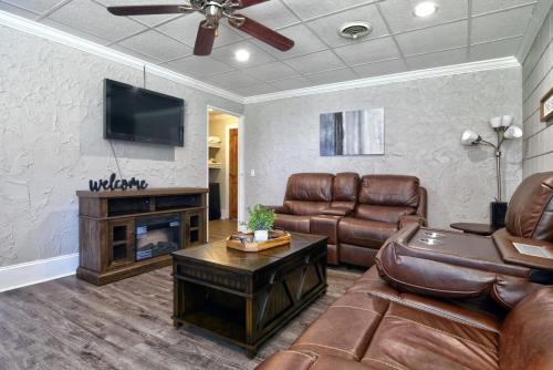. Amazing Cottage - Located on Blue Mile - Close to GSU!