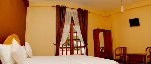  Deluxe Double Room with Pool View - Ground Floor room in Blue Water Beach Resort