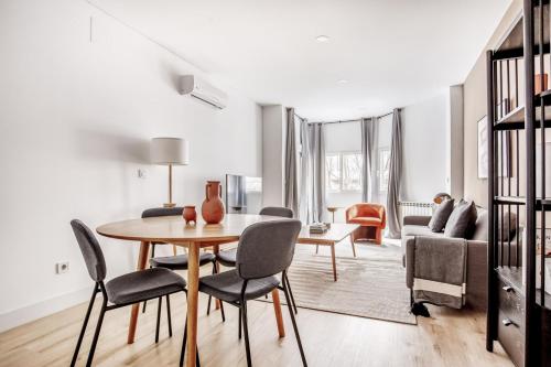Blueground La Dreta de lEixample furnished BCN-75, Barcellona (foto 9)