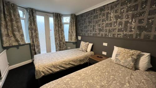 Charlotte Guest House - image 7