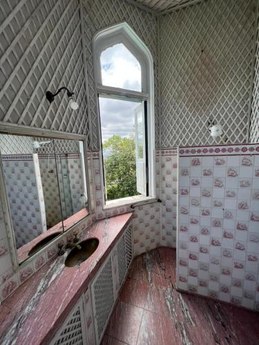 Queen Room image 1