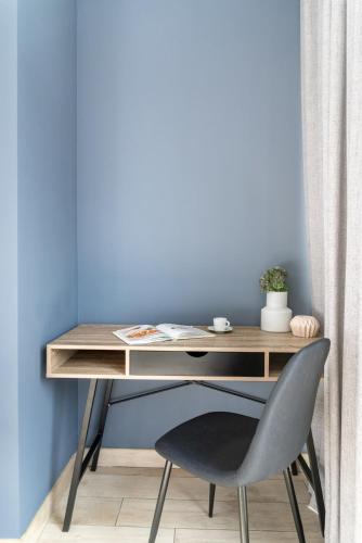 Silkhaus comfy DIFC studio with Burj Khalifa view - image 2