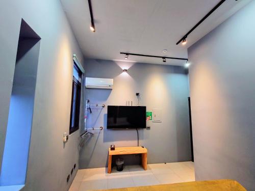 82行旅電梯民宿 來電享優惠 82行旅電梯民宿 來電享優惠