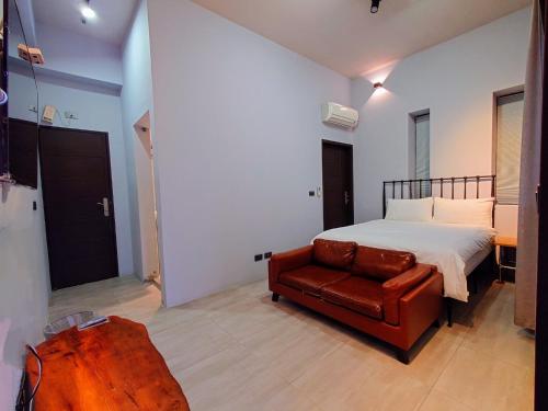 82行旅電梯民宿 來電享優惠 82行旅電梯民宿 來電享優惠