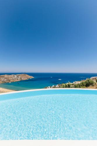Luxury villa with stunning views above Kalo Livadi beach