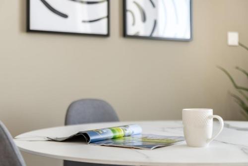 Silkhaus luxury building high floor 1BDR in Downtown - image 3