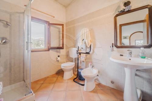 Two-Bedroom Villa image 8
