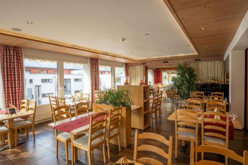 Hotel Brienz - main image