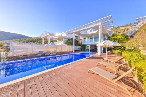 Villa Hillside 2, Sea View, 5 Bedroom, Private Pool, Luxury Design