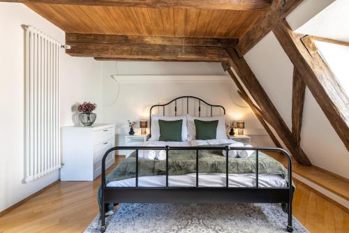 Luxury Retreat Apartments near Charles Bridge by EasyBNB Premium, Praga (foto 3)
