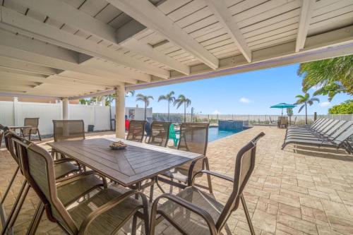 景觀, Four Shores Unit 2 Sunset Condo Direct Gulf with Pool and Spa in 印度海岸