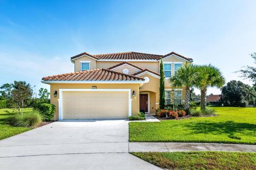 *Brand New Listing* Solterra Family Friendly Resort Home. 4127 in Davenport, USA