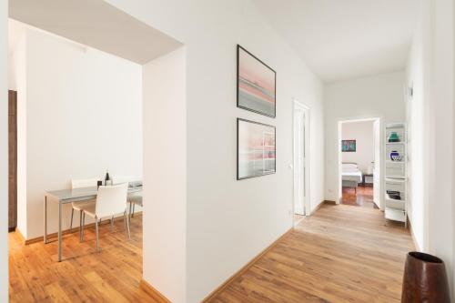 Vatican Lovely 2BR Apartment with Terrace, Rom (Foto 8)