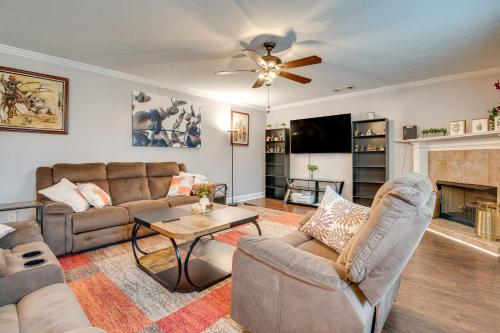 Spacious Snellville Home with Yard 28 Mi to Atlanta in Snellville, USA