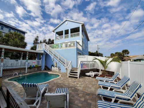 Oceanview Tower - Pool just steps to the beach in Cocoa Beach, USA