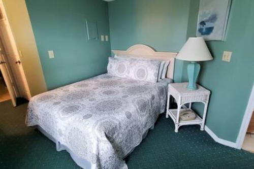 Atrium Condo Oceanview Standard - Sleeps 4 308 in Cape Canaveral, USA