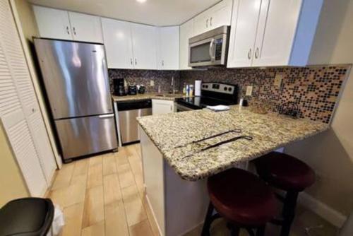 Patio Condo Superior - Sleeps 6 Guests 204 in Cape Canaveral, USA