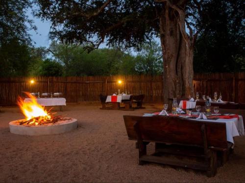 Kubu Bush Lodge Kubu Bush Lodge