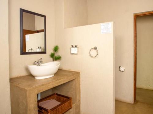 Kubu Bush Lodge Kubu Bush Lodge