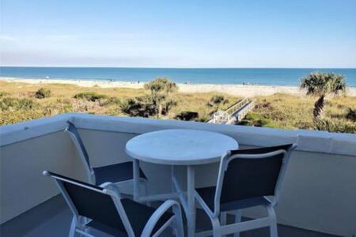 Direct Oceanview Penthouse - Sleeps 6 301 in Cape Canaveral, USA