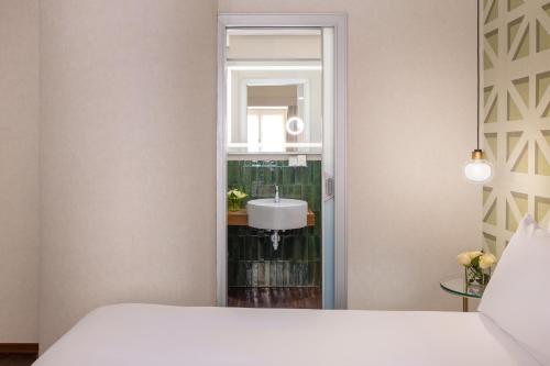 Hotel Art By The Spanish Steps - image 13