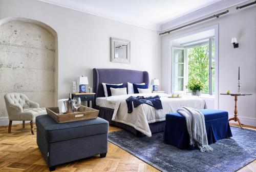 1 queen bed