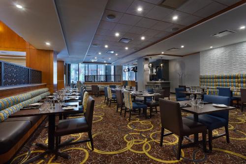 Hilton Garden Inn Montreal Centre-Ville - image 3
