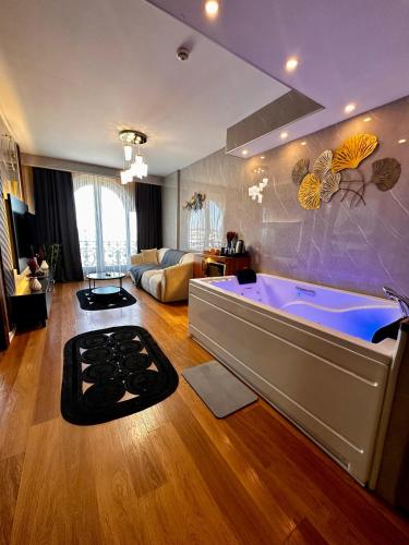 SABİHA GOKCEN HOTEL İSTANBUL HOUSE in Pendik