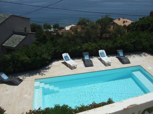 Maison de 2 chambres avec piscine privee jacuzzi et terrasse a Santa Maria di Lota a 1 km de la plage - Location saisonnière - Santa-Maria-di-Lota