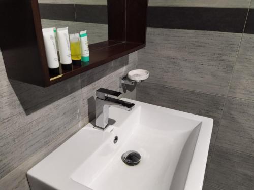SBY Hotel فندق اس بي واي – Jeddah, VA