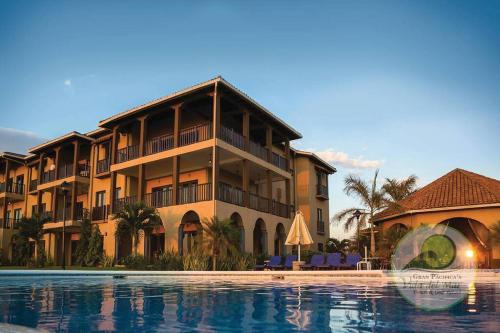 . Las Perlas - Beachfront Apartment Steps from Restaurant at Gran Pacifica Resort