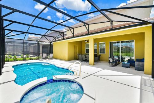 Family Friendly Solterra Resort Oasis. 7638 in Davenport, USA