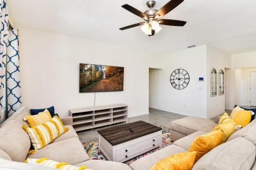Family Friendly Solterra Resort Oasis. 7638 in Davenport, USA