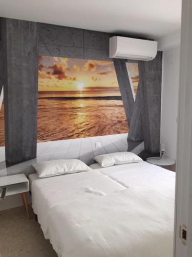 Island deluxe , 2 room, 100 sqm, w-lan, 3 Terrace, 2 bathroom in 埃斯德波那