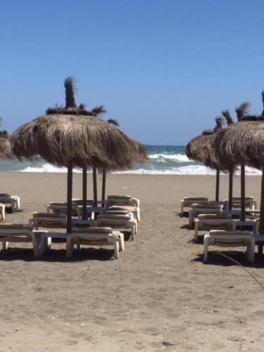 Island deluxe , 2 room, 100 sqm, w-lan, 3 Terrace, 2 bathroom in 埃斯德波那